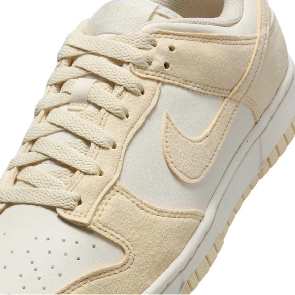 Nike DUNK LOW HJ 7673004 Sheikh Women – Soft Pearl/Beach-pale Ivory-white Size 7 - Picture 7 of 7